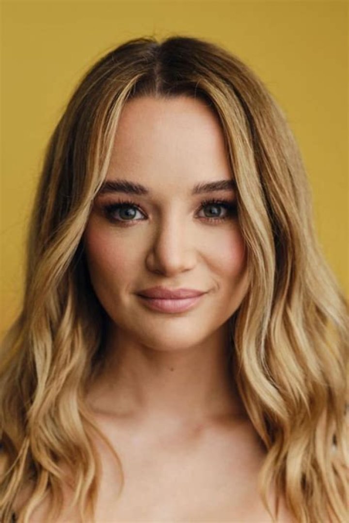 Hunter King Height, Weight, Measurements, Bra Size, Shoe Size
