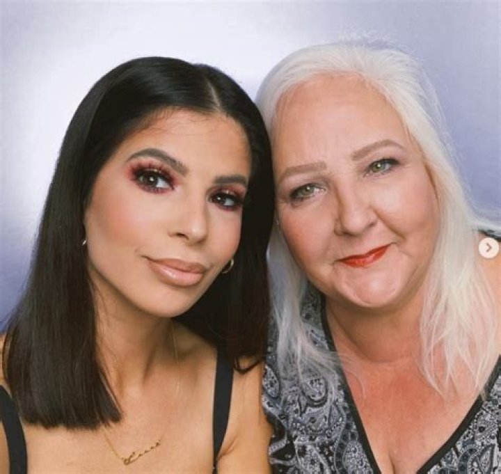 Laura Lee Wiki, Husband, Family, Net worth, Age, Height